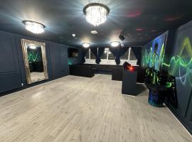 A picture of the hotel: City CTR DJ party apartment - ibiza suite