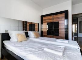 Hotel Photo: Golden Apartments Warsaw - Big and Bright Apartment in Platinum Towers- Browary- Grzyb61A