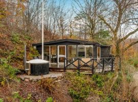 Hotel Photo: Gorgeous Home In Gistrup With Sauna