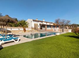 Hotel foto: Stunning Home In Cuevas De San Marcos With Outdoor Swimming Pool