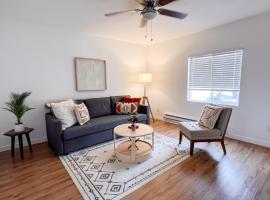 Hotel Photo: Beautiful Work Stay Retreat in Pueblo Near Downtown