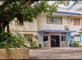 MACTAN AIRPORT HILLTOP HOTEL, hotel in Mactan