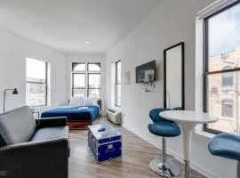 River West, Second Floor Chicago by 747 Lofts