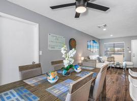 Hotel foto: Gorgeous Heated Pool House Near Gulf Beaches!