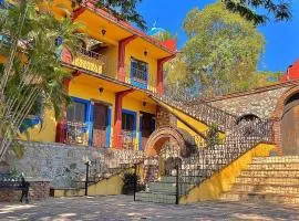 Hotel Rancho Escondito