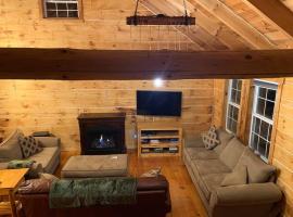 Hotel foto: Cozy Creekside Cabin in the heart of Hocking Hills