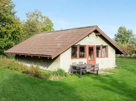 A picture of the hotel: Amazing Home In Kirke Hyllinge With Kitchen