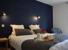 Hôtel et appartements les platanes