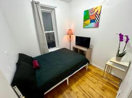Hotel fotoğraf: Private Bedroom in a shared 2 bedrooms apartament - 1 STOP to Manhattan and 2 STOPS Brooklyn