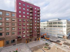 Hotel Photo: Luxury Business Studio Apartment - Garden View