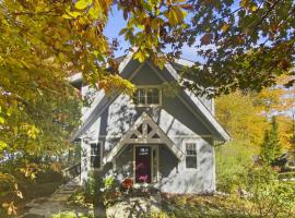 Hotel Photo: Cottage at Sunny Day