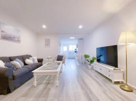 Newly renovated! Minutes away from Mother's Beach and Main Street!, ξενοδοχείο σε Mornington