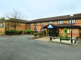 Days Inn London Stansted Airport โรงแรมในสแตนสเต็ด เมาท์ฟิทเช็ต