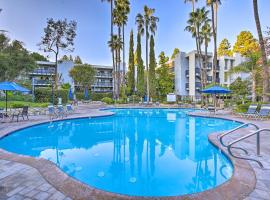 Hotel Photo: Rolling Hills Estates Condo with Free WiFi!