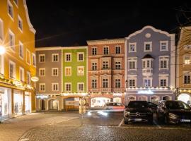 Hotel fotoğraf: Loft Suite im modernen Style in Schärding