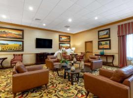 Hawthorn Extended Stay by Wyndham West Palm Beach, hotel in West Palm Beach