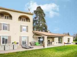 A picture of the hotel: Awesome Home In La Gaude With Kitchen