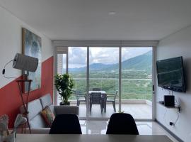 Modern well-equipped 4 PPL condo/5 MIN beach walk, hotell sihtkohas Santa Marta