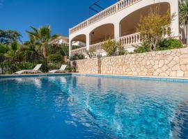 รูปภาพของโรงแรม: Villa Bendinat 10 - by Priority Villas