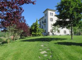 A picture of the hotel: Rose e Cioccolato B&B