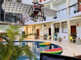 VUELO 78 HOTEL, hôtel à Tarapoto