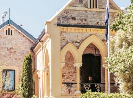 A picture of the hotel: Mount Lofty House & Estate Adelaide Hills