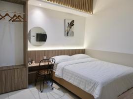 รูปภาพของโรงแรม: Aurora House Surabaya