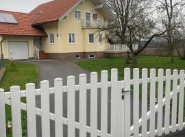 A picture of the hotel: Ferienhaus Loretto