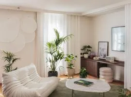 Seven Hotel Paris
