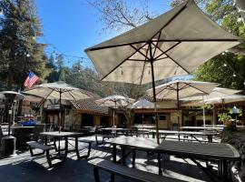 A picture of the hotel: The Historic Brookdale Lodge, Santa Cruz Mountains