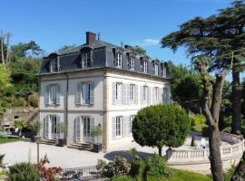 Фотография гостиницы: Grand appart 150m2 dans belle maison bourgeoise