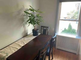 Хотел снимка: Wonderful 2 Bedroom in the heart of Astoria