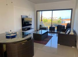 酒店照片: Beautiful Apartment in Vista Mar Golf, Beach & Marina