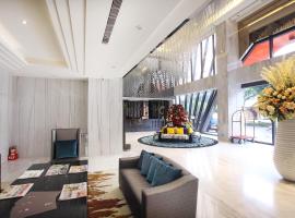 Hotel Photo: 冠月精品旅館-Puli Ease Hotel