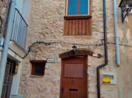 Foto do Hotel: Rural Stone House with wood fireplace