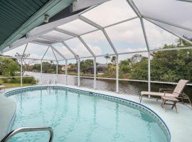 מלון צילום: Private Pool Home - Just Miles from Sanibel and Fort Myers Beach - home