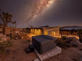 Hotel kuvat: Desert Ridge - Hot Tub, Fire Pit, BBQ, Out Door Shower & Incredi home