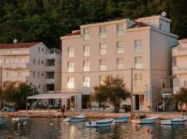 Hotel Pleter