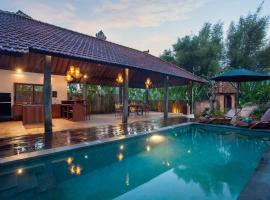 Hotel Photo: 3 Bedroom Gadang Villa Ubud