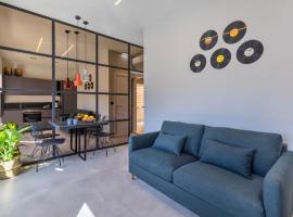 ホテル写真: New - Designer finished 1 Bedroom apartment A 5 minutes ferry away from Valletta