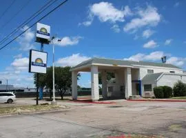 Days Inn by Wyndham Waco University Area, hotel in Waco