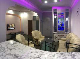 Foto di Hotel: Ashtarak-2 LUX Apartment