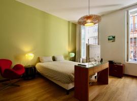 Hotel fotoğraf: Central and comfortable studio, near train station
