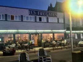 Les Fregates