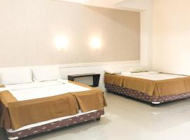 Fotos de Hotel: L and V Bantayan Guest House