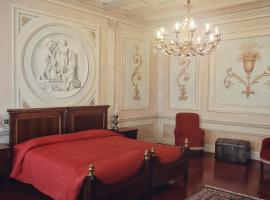 รูปภาพของโรงแรม: La Corte di Villa Carlotta Mozzo