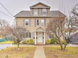 호텔 사진: Charming Mamaroneck Home about 22 Mi to Manhattan