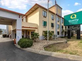 Quality Inn & Suites Ft Jackson Maingate
