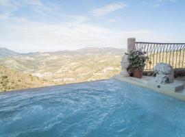 Gambaran Hotel: 4 bedrooms villa with private pool furnished garden and wifi at Algarinejo