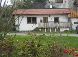 Hotel Photo: Ferienhaus für 2 Personen  1 Kind ca 60 m in Weikersheim, Bayern Franken